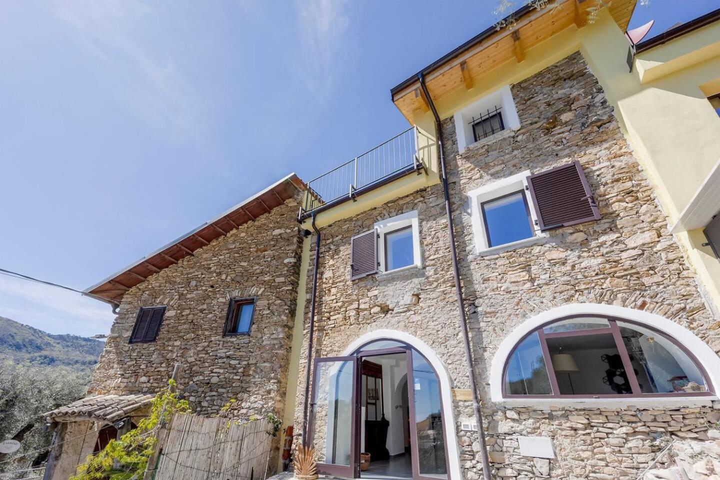 Appartamento Alba Dachi Farm Marina dʼMarina dʼAndora エクステリア 写真